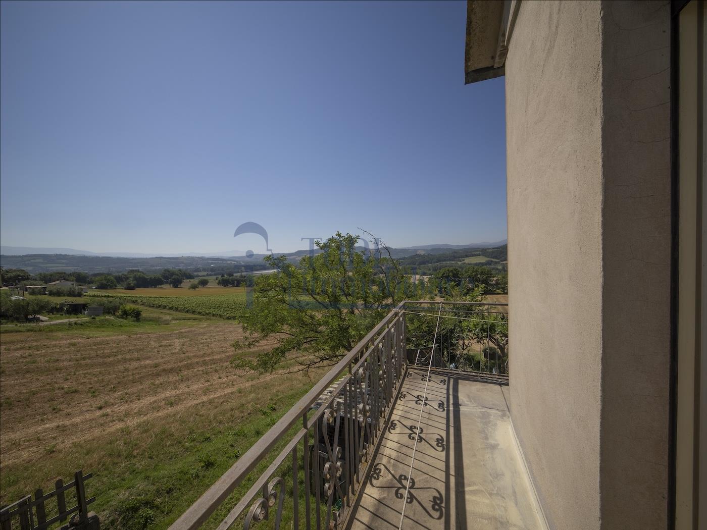 Appartamento con Giardino - Todi Immobiliare