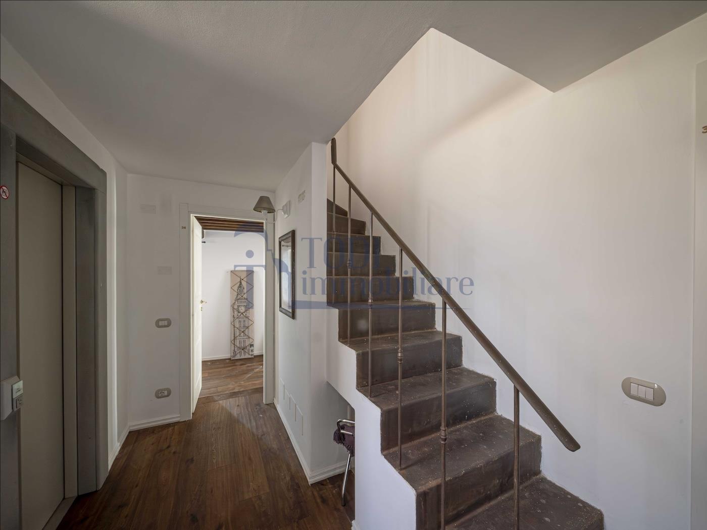 Antico Palazzo in Vendita - Todi Immobiliare