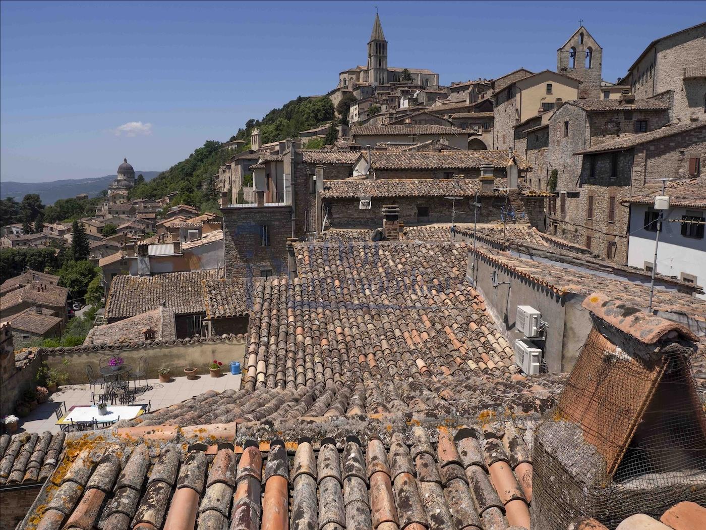 Antico Palazzo in Vendita - Todi Immobiliare
