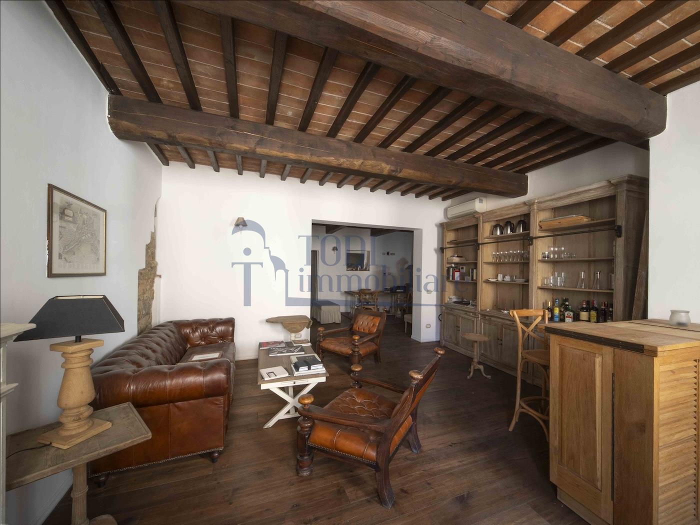 Antico Palazzo in Vendita - Todi Immobiliare