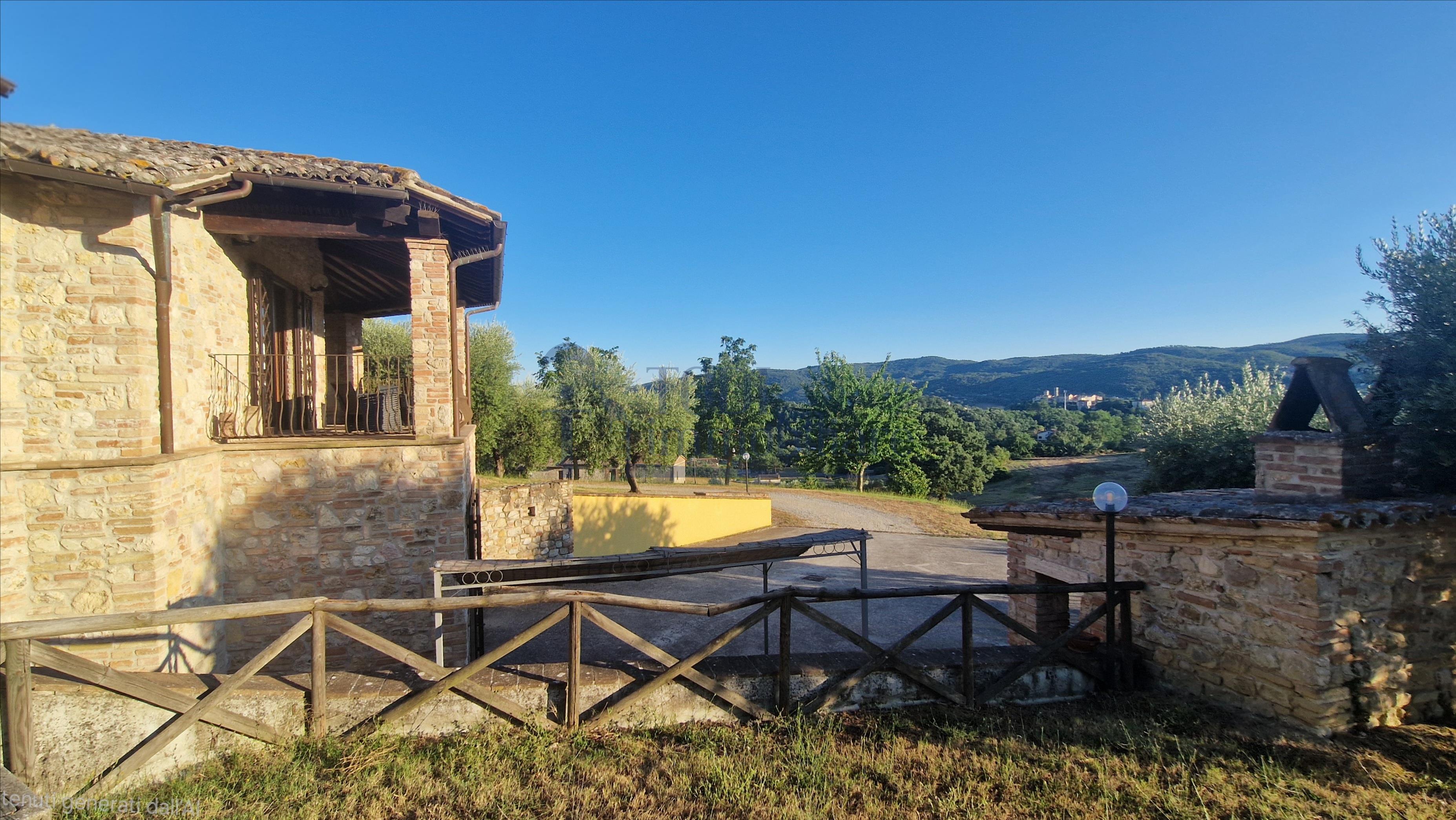 Amelia - Casale ristrutturato 250 mq con Piscina e oliveto - Todi Immobiliare