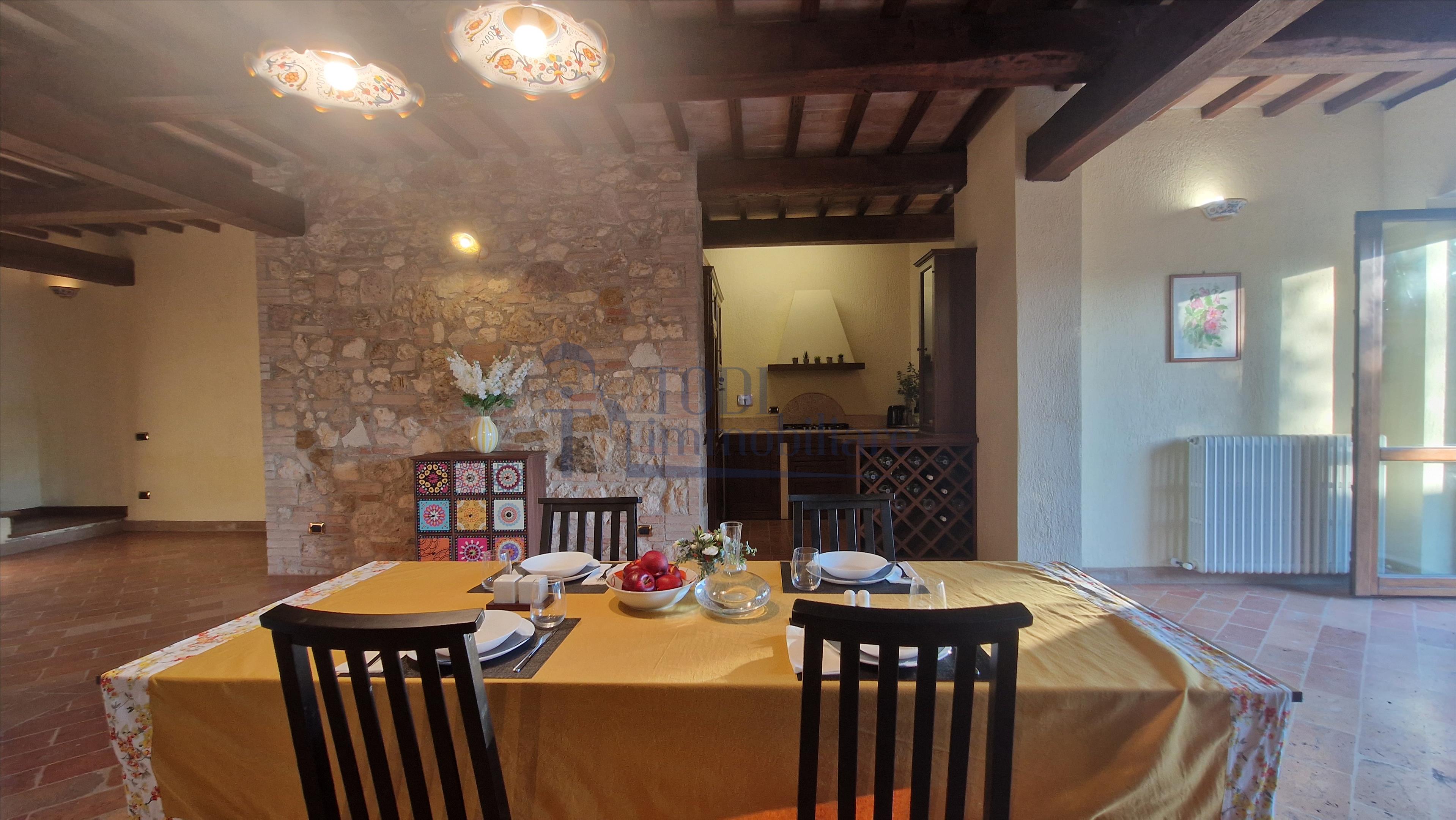 Amelia - Casale ristrutturato 250 mq con Piscina e oliveto - Todi Immobiliare