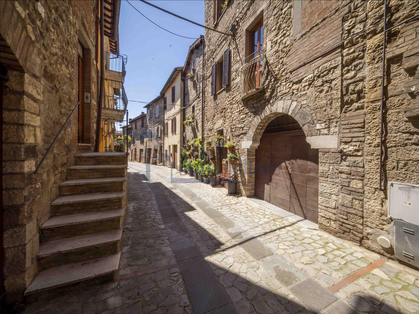 Appartamento da Ristrutturare TODI Centro Storico