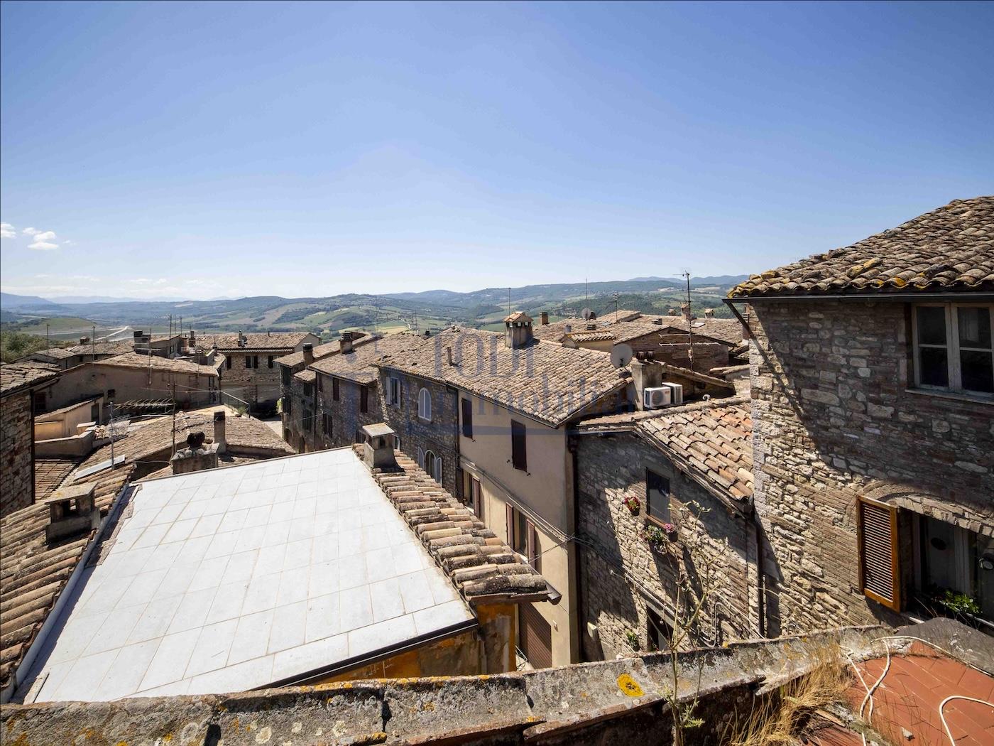 Appartamento da Ristrutturare TODI Centro Storico - Todi Immobiliare