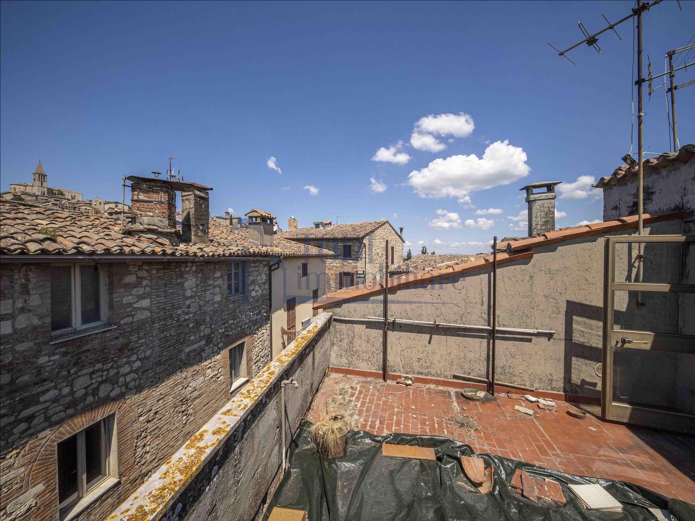 Appartamento da Ristrutturare TODI Centro Storico - Todi Immobiliare
