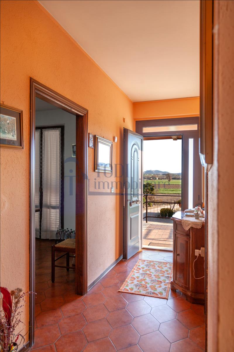 Porzione di Bifamiliare con terreno esclusivo. - Todi Immobiliare