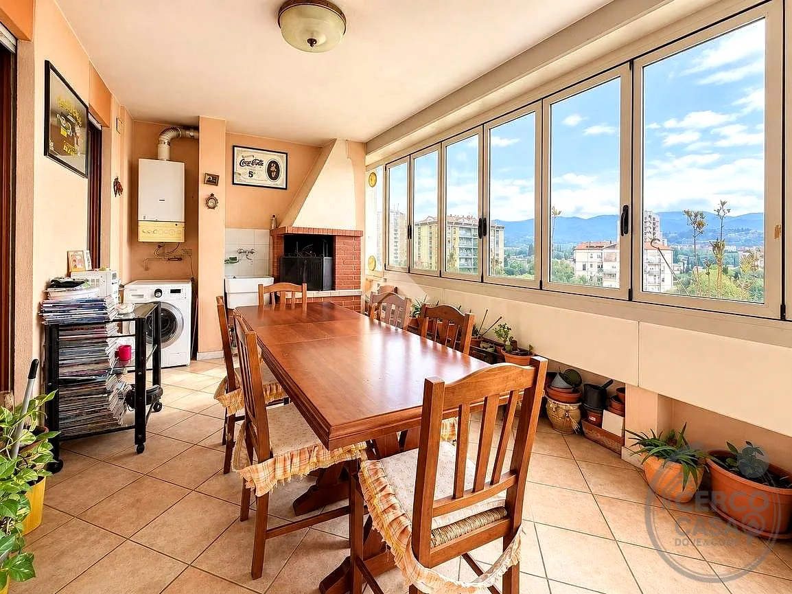 APPARTAMENTO CON TERRAZZA PANORAMICA IN VIA GAETA a Terni