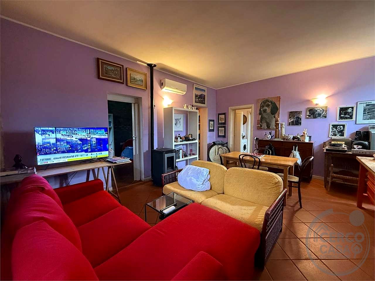 BETTONA - APPARTAMENTO AL PIANO PRIMO