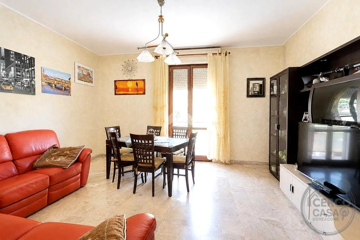 TRILOCALE CON GARAGE E CANTINA IN VIA CERVARA TERNI a Terni - foto di copertina