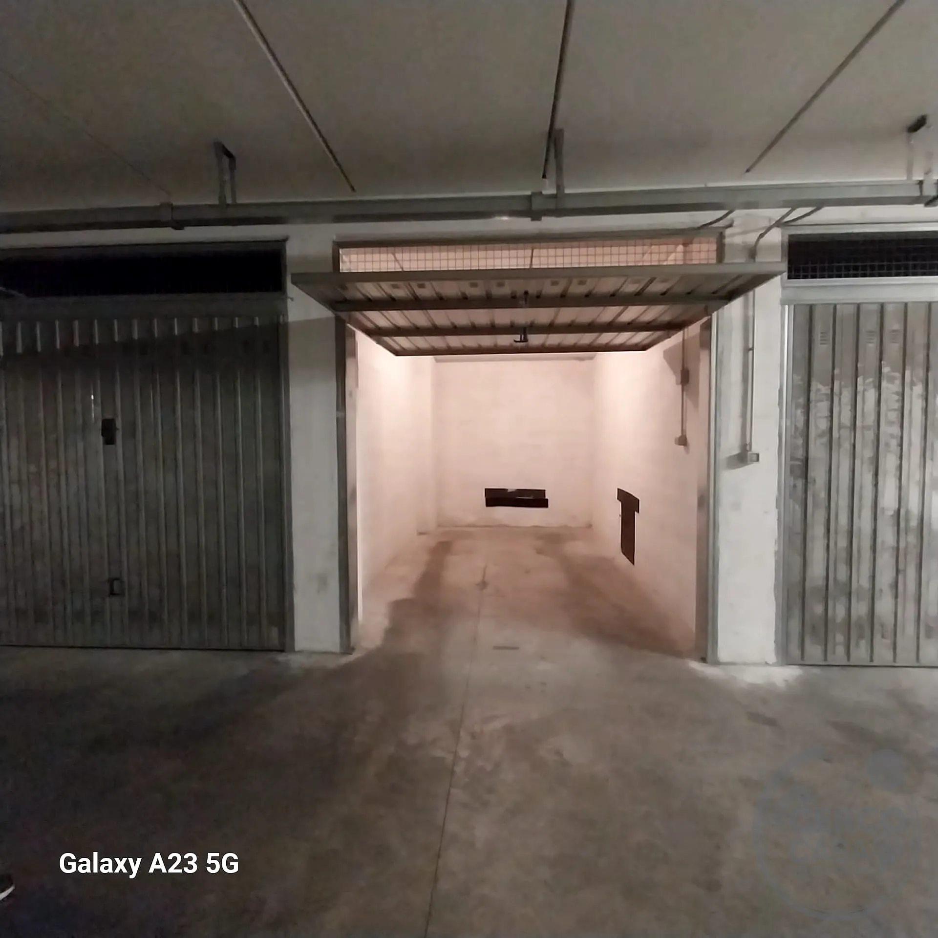 GARAGE IN VENDITA – VIA CAMPOMICCIOLO, ZONA OSPEDALE a Terni