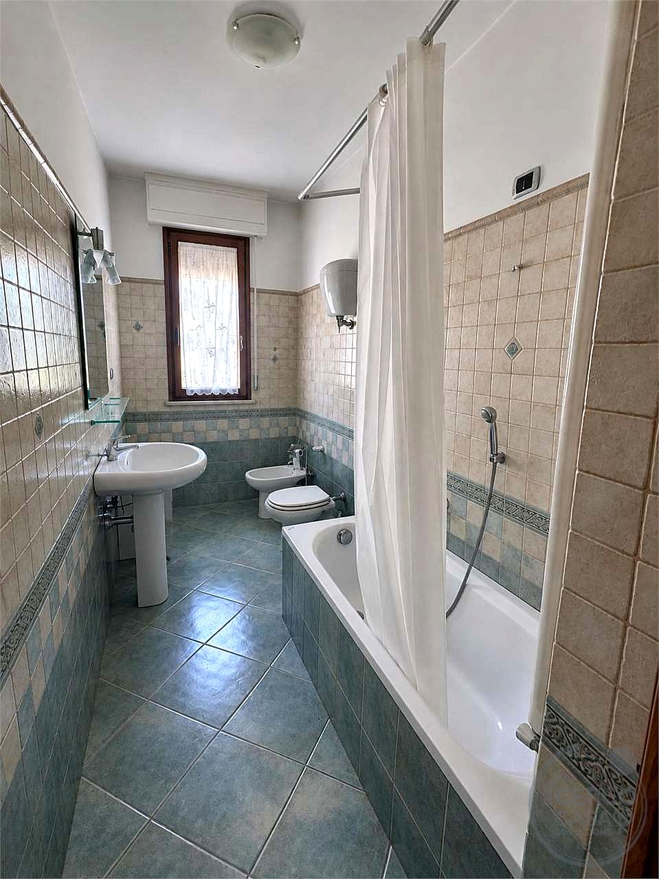 PERUGIA - SAN SISTO - STANZA IN LOCAZIONE