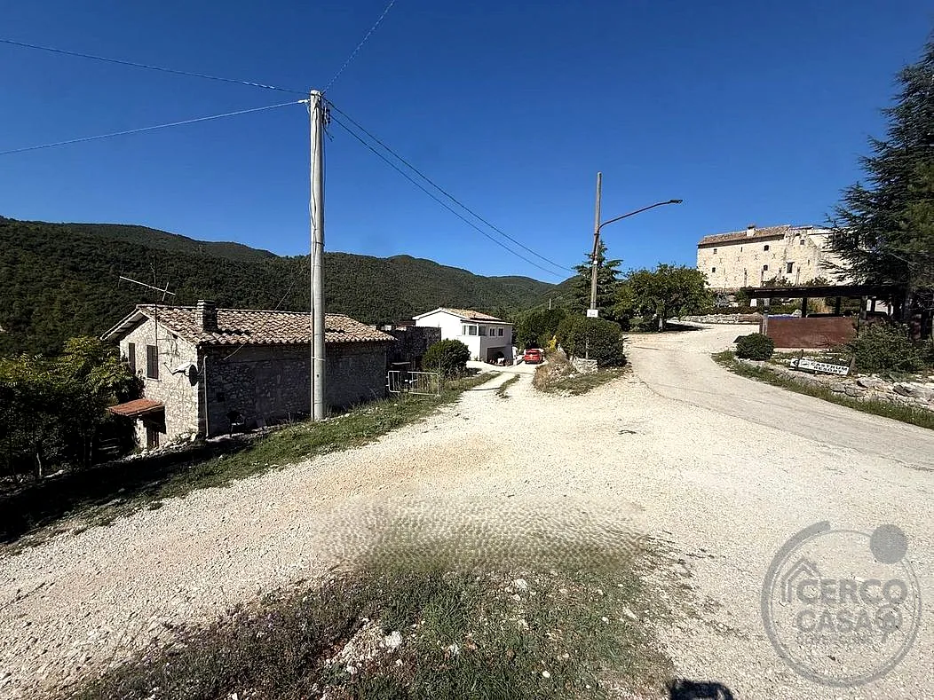 APPARTAMENTO A STRETTURA DI SPOLETO a Spoleto