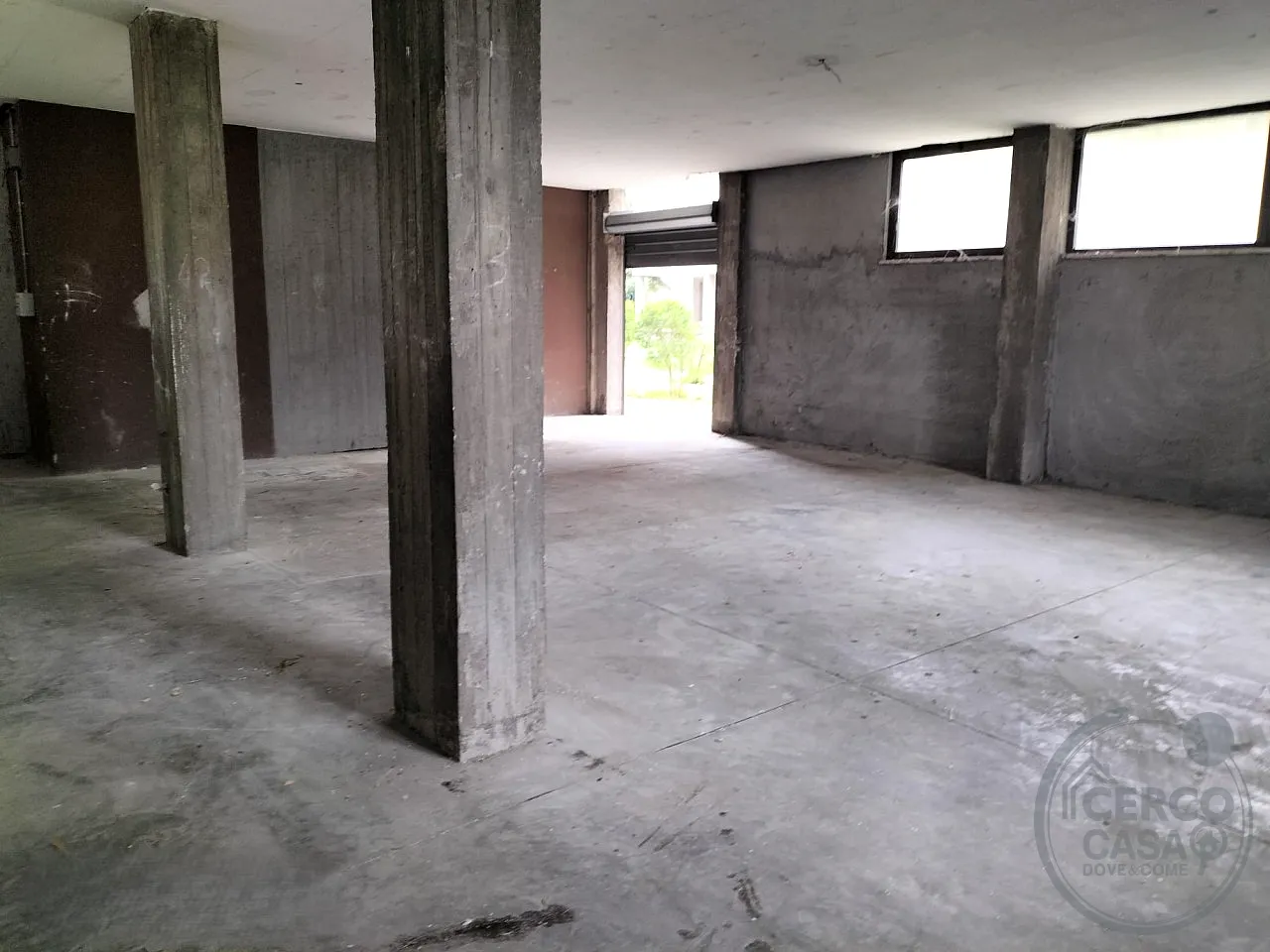 MAGAZZINO IN VENDITA A BORGO BOVIO, TERNI a Terni