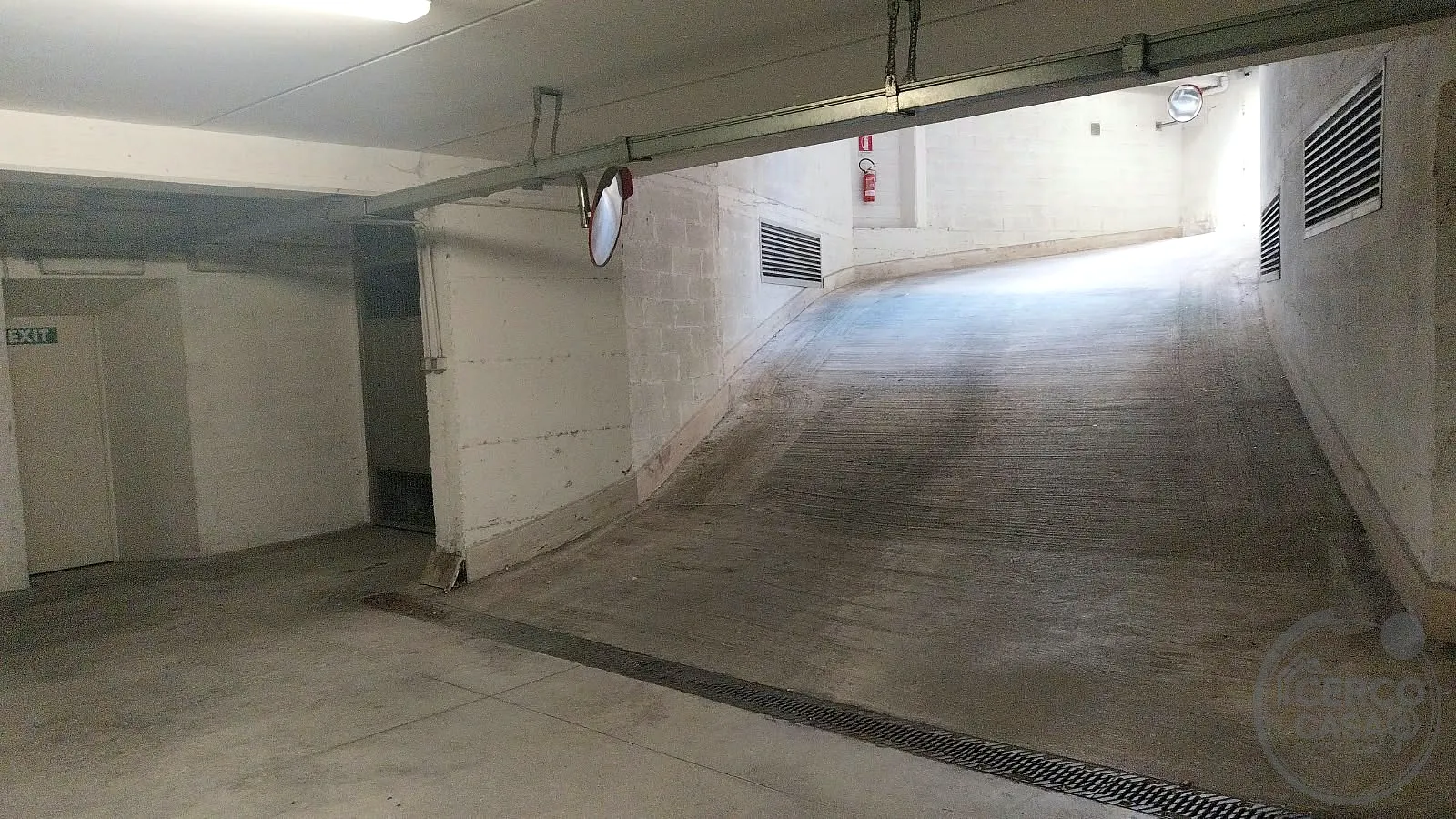 AFFITTASI GARAGE IN VIA GIANDOMENICO ROMAGNOSI – TERNI a Terni