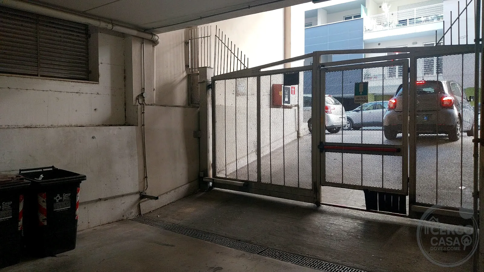 AFFITTASI GARAGE IN VIA GIANDOMENICO ROMAGNOSI – TERNI a Terni