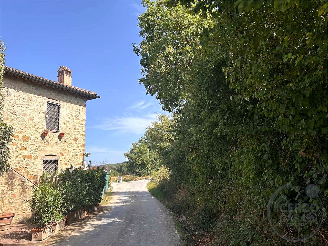 Capanne: Porzione di casale 80 mq ingresso indipendente e giardino privato
