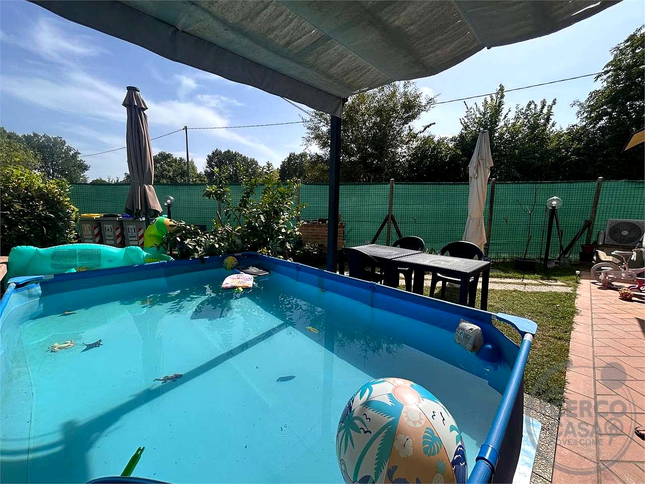 Capanne: Porzione di casale 80 mq ingresso indipendente e giardino privato
