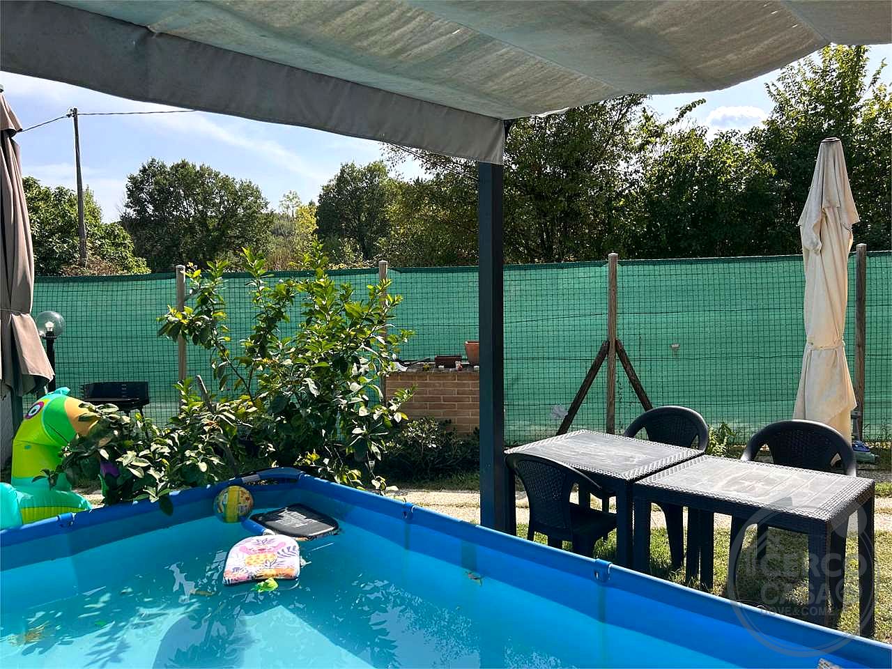 Capanne: Porzione di casale 80 mq ingresso indipendente e giardino privato