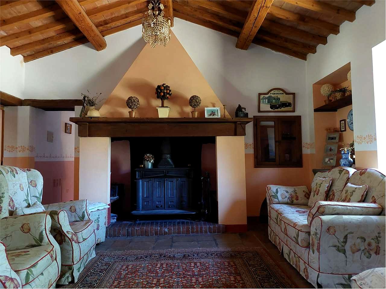 Casale in pietra ristrutturato