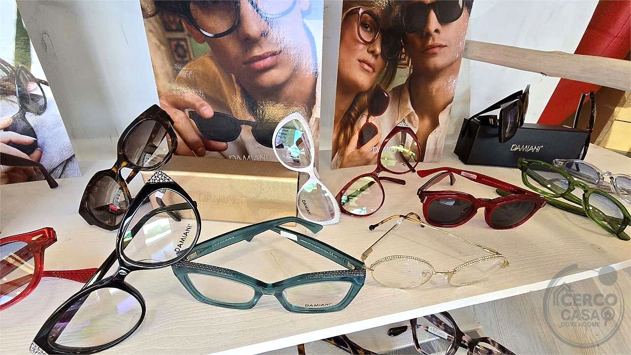 Vendesi attività commerciale OTTICA Perugia