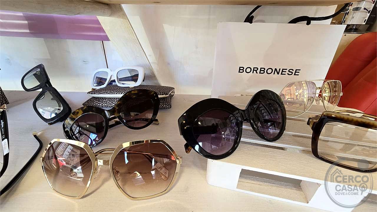 Vendesi attività commerciale OTTICA Perugia