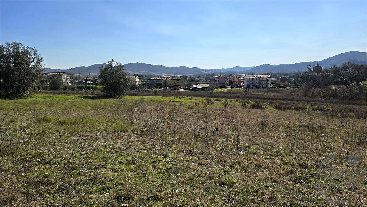 Vendesi terreno edificabile Soccorso Magione