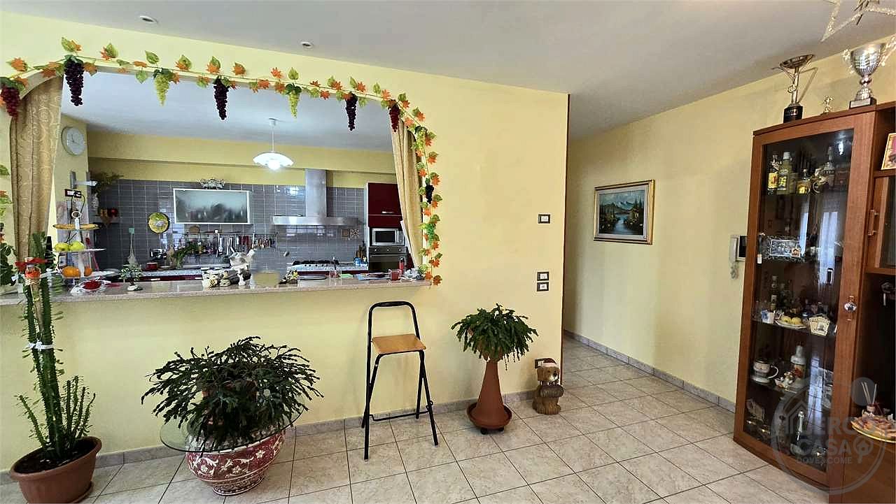 Capannone in vendita Taverne di Corciano