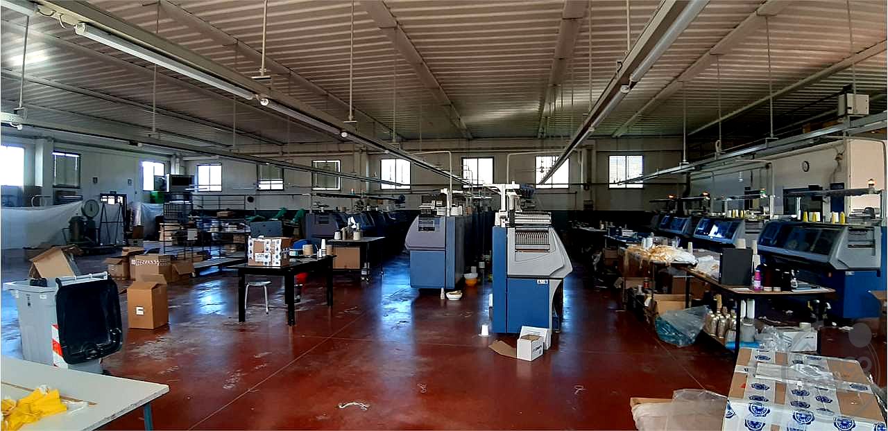 Capannone MQ.730, Ampia corte interna recintata