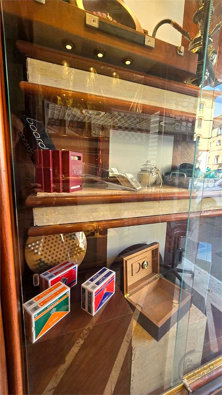 🚬 TABACCHERIA IN VENDITA – CENTRO STORICO DI PERUGIA