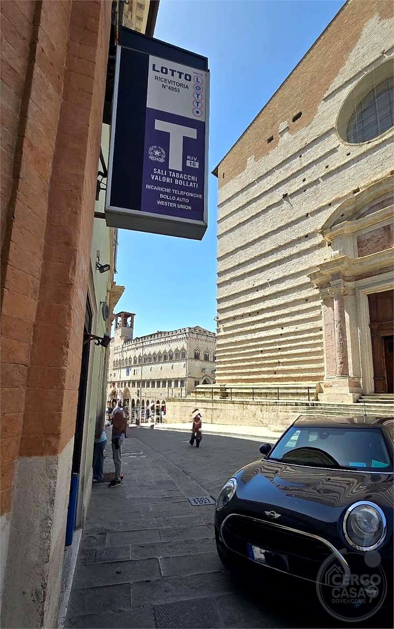 🚬 TABACCHERIA IN VENDITA – CENTRO STORICO DI PERUGIA