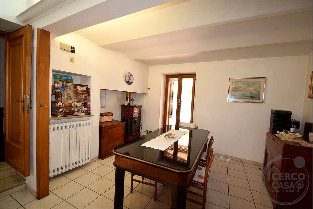 Vendesi Palazzina a Ponte San Giovanni