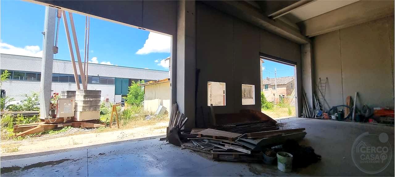 Capannone nella Zona Industriale di Perugia