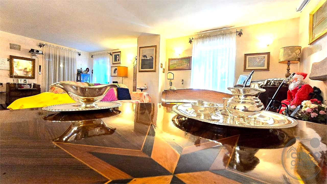 Casolare ristrutturato in vendita Solomeo Corciano