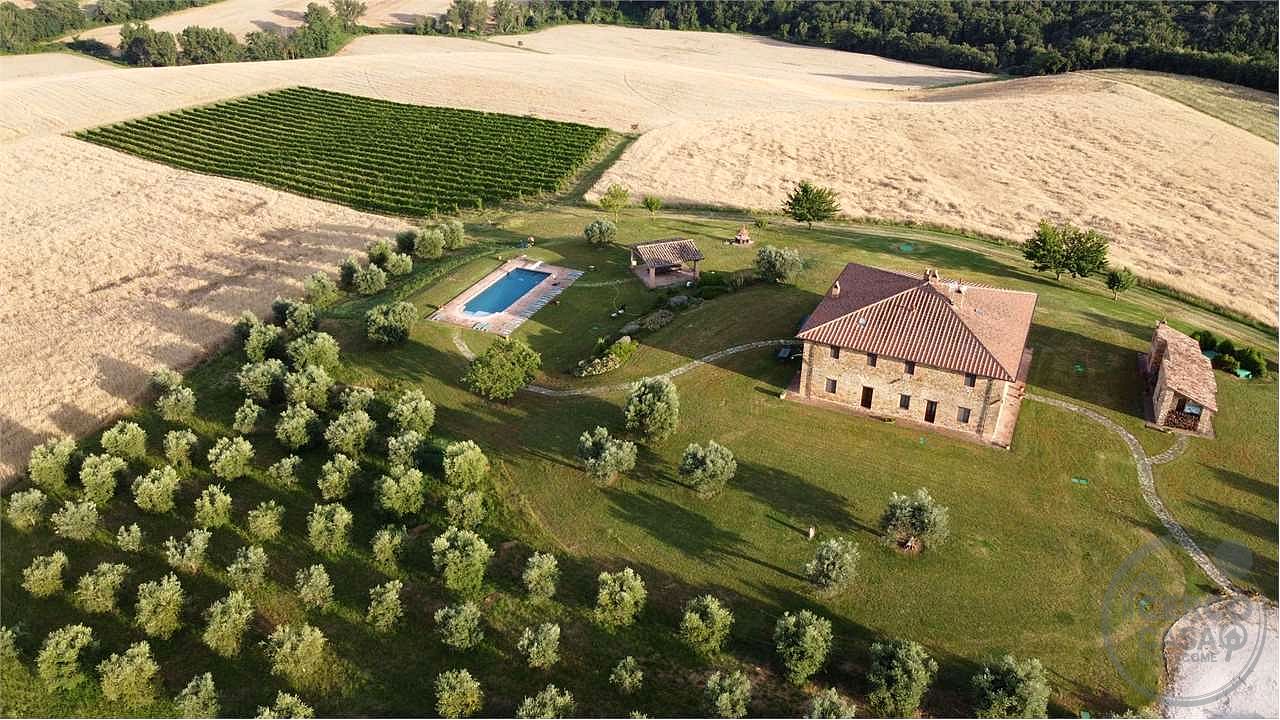 Vendita Azienda Agraria di prestigio Perugia 258 ettari