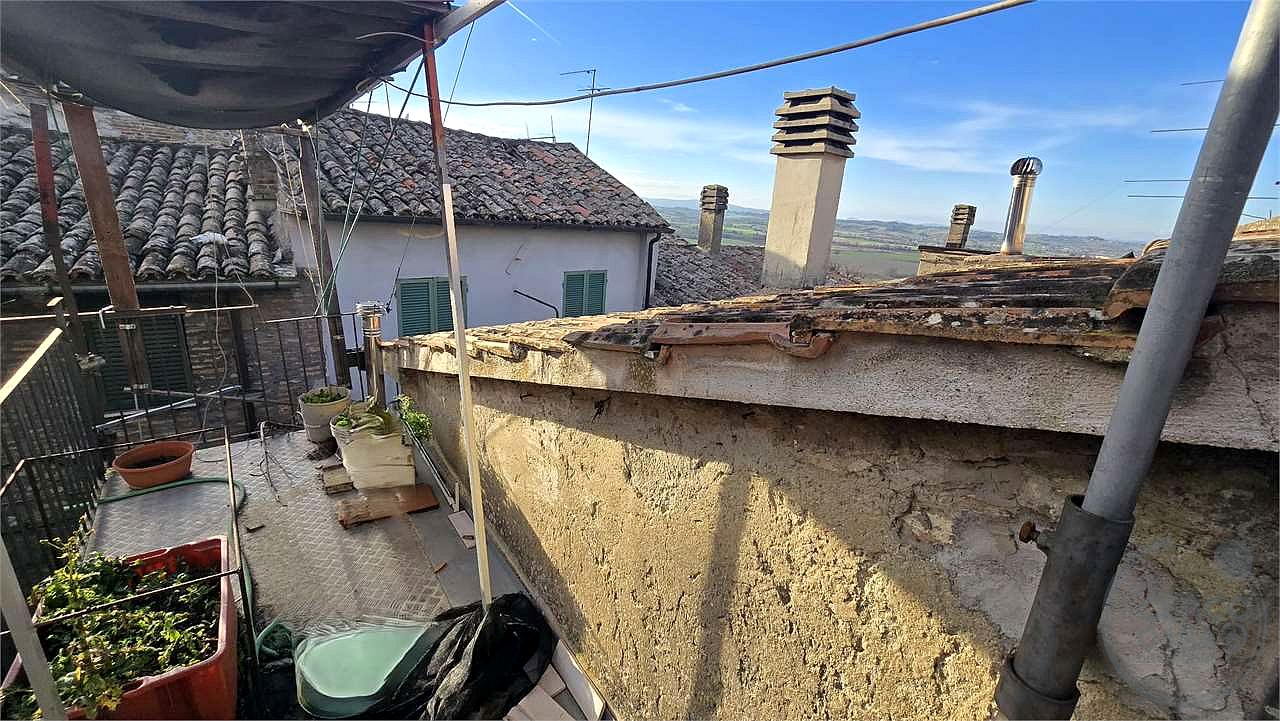Cielo-terra centro storico Collepepe Pg