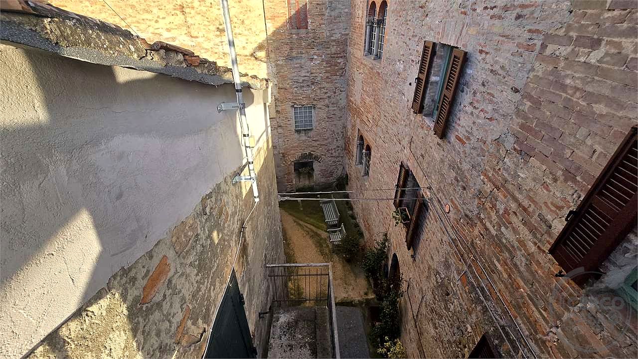 Cielo-terra centro storico Collepepe Pg