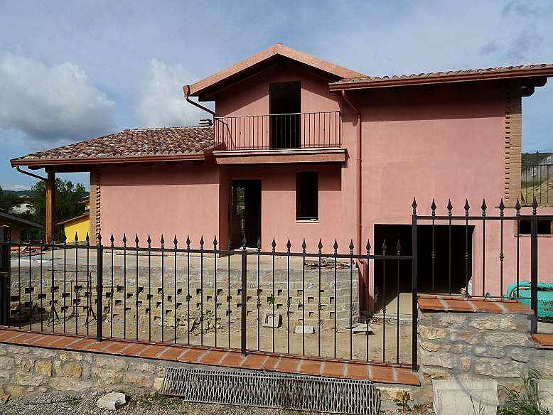 Villa a Magione (Perugia) località Sole Pineta