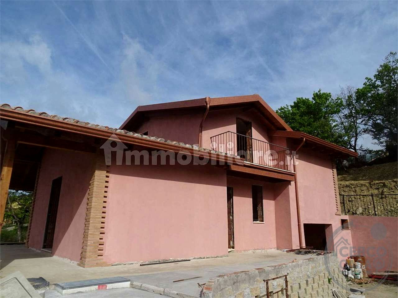 Villa a Magione (Perugia) località Sole Pineta