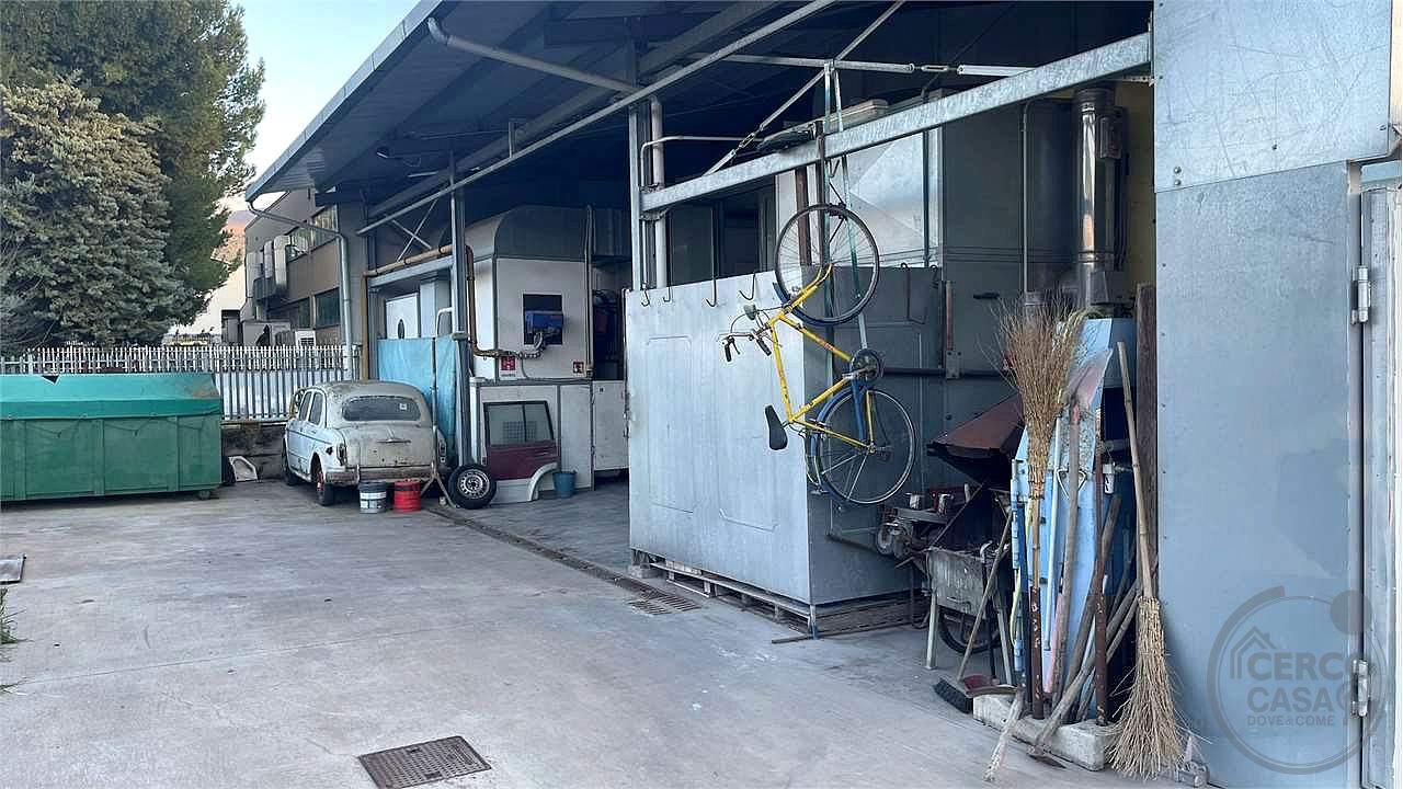 Carrozzeria in vendita