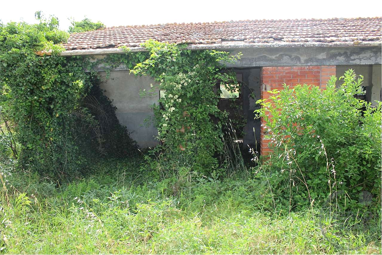 Rustico da ristrutturare