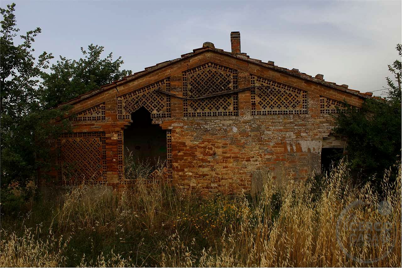Rustico da ristrutturare