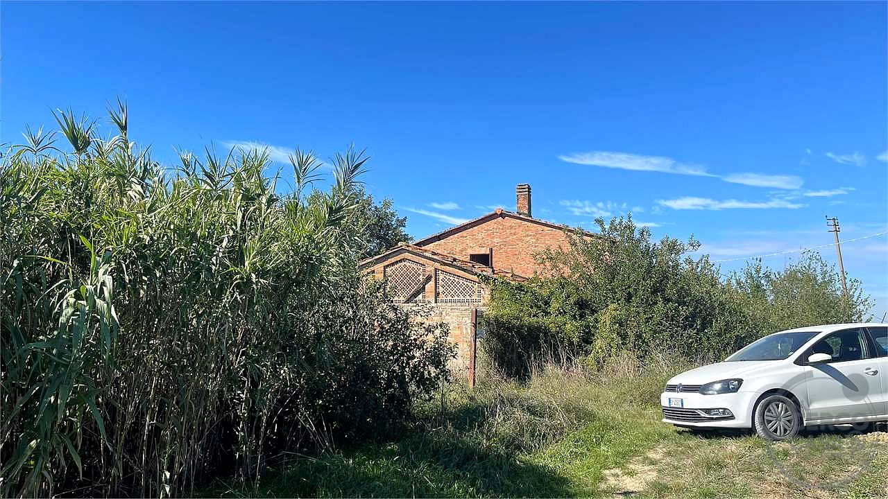 Rustico da ristrutturare