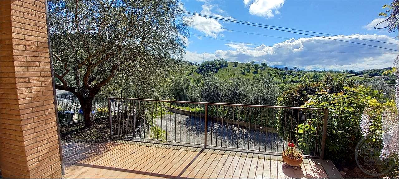 Villetta singola in posizione tranquilla e panoramica
