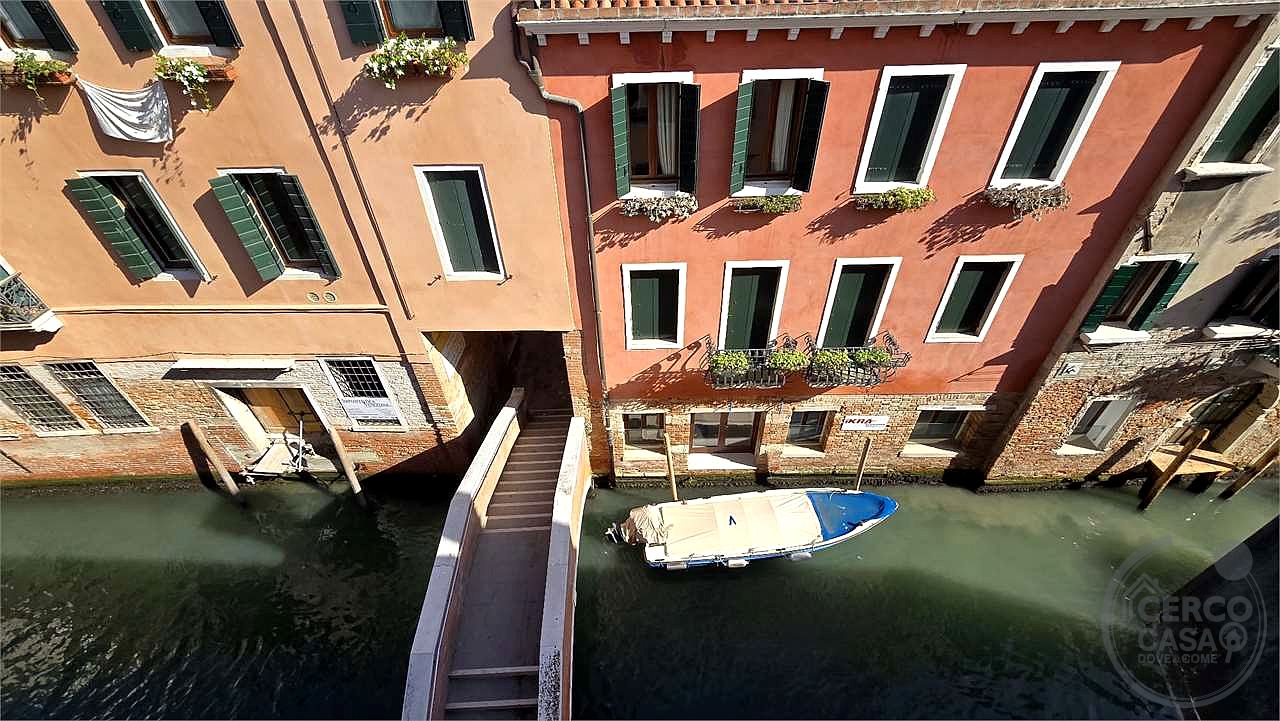 Appartamento terzo ultimo piano 136 mq. Cannaregio Ve.