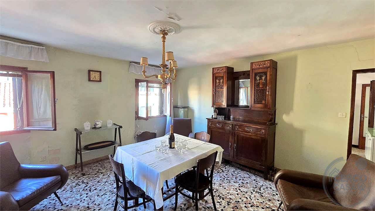 Appartamento terzo ultimo piano 136 mq. Cannaregio Ve.
