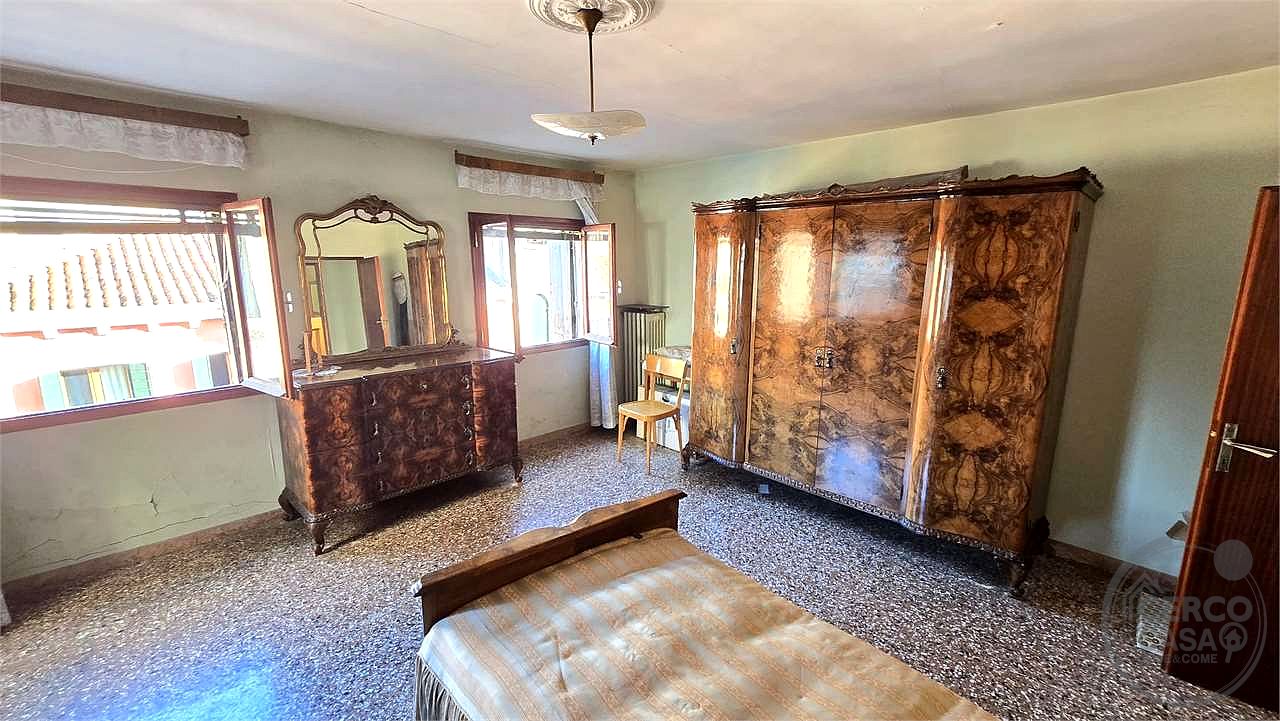 Appartamento terzo ultimo piano 136 mq. Cannaregio Ve.