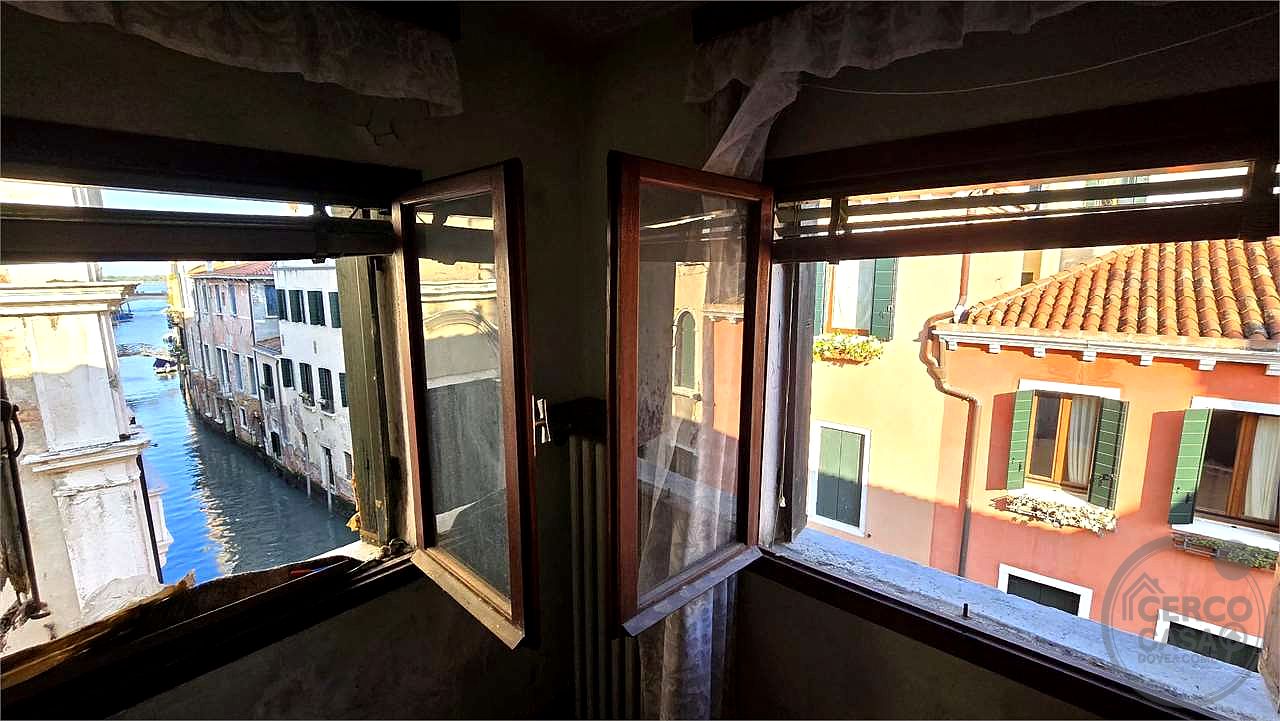 Appartamento terzo ultimo piano 136 mq. Cannaregio Ve.