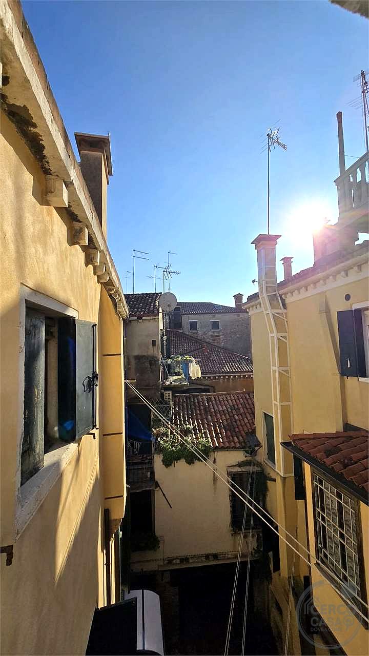 Appartamento terzo ultimo piano 136 mq. Cannaregio Ve.