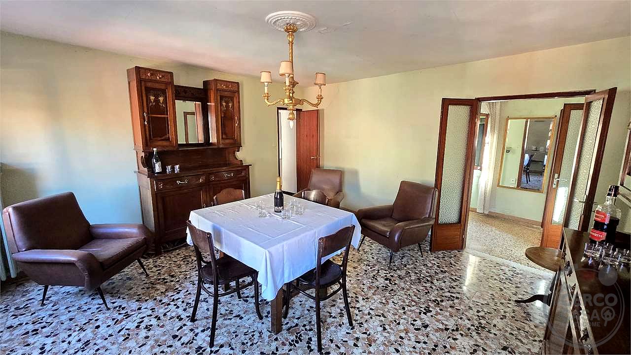 Appartamento terzo ultimo piano 136 mq. Cannaregio Ve.