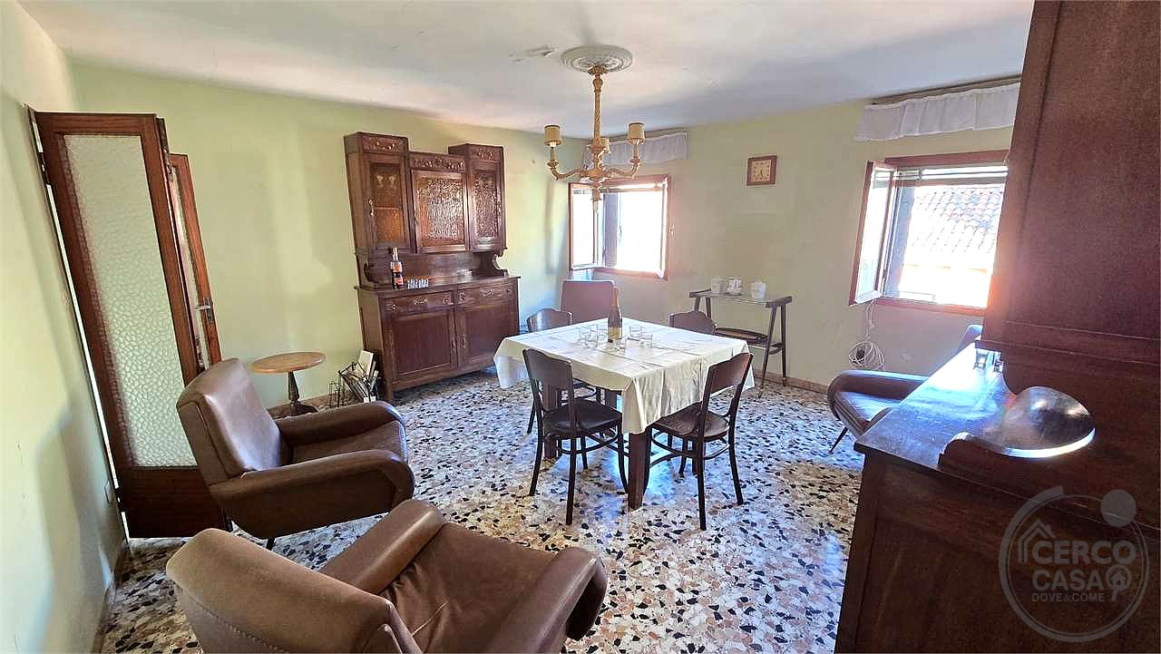 Appartamento terzo ultimo piano 136 mq. Cannaregio Ve.